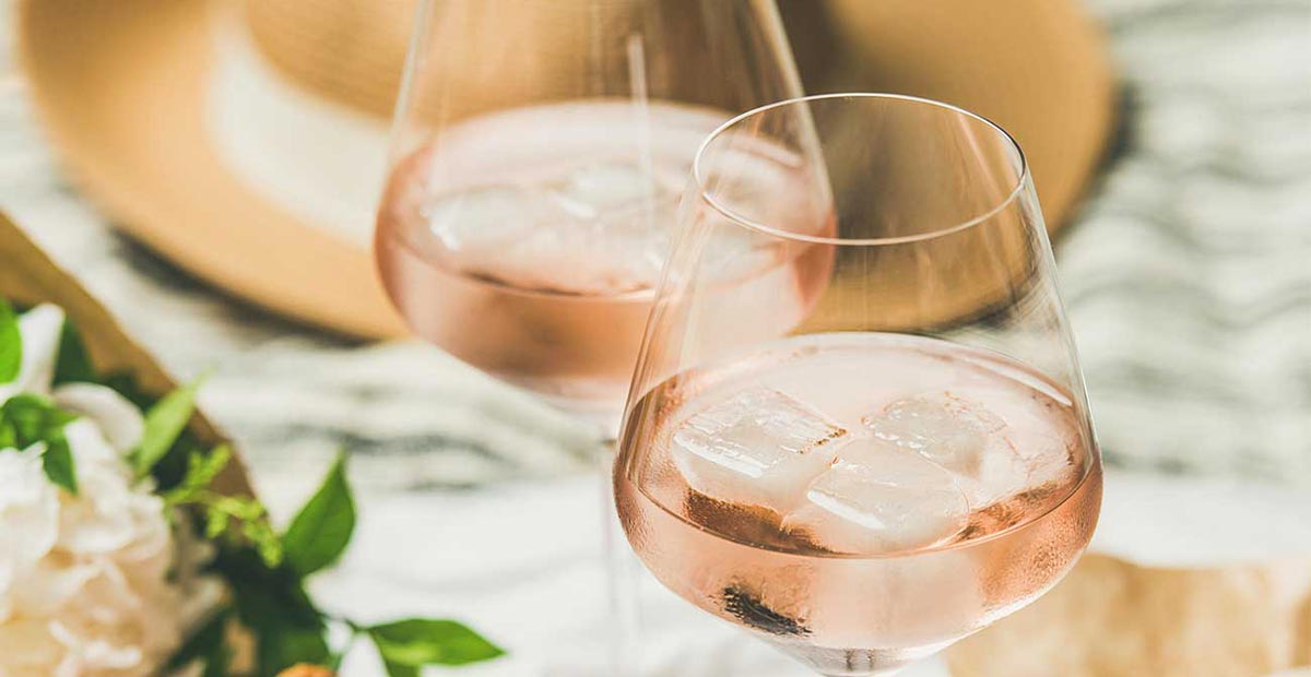 Rose Wine with Ice