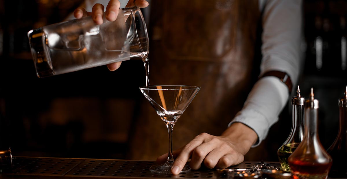 Martini Pouring